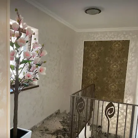 Royal مانغاليا